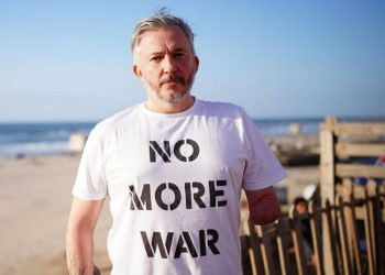 Giles Duley Makes Masterful Images With One Limb, One Lens