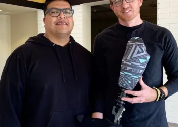 Hopi Artist Helps Amputees Heal