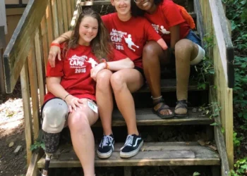 Top Summer Camps for Amputee Kids in 2023