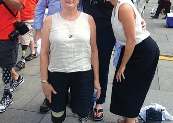 Foreshortened Prostheses Provide Multiple Benefits for Bilateral Above-knee Amputees